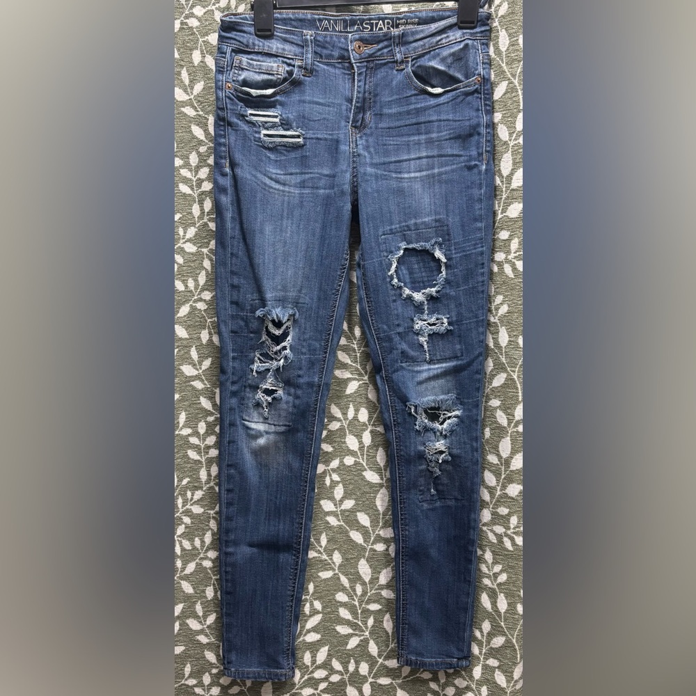 Vanilla Star Distressed Mid Rise Medium to Dark Blue Skinny Jeans Size 9